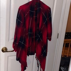 Polly & Esther high-low flannel